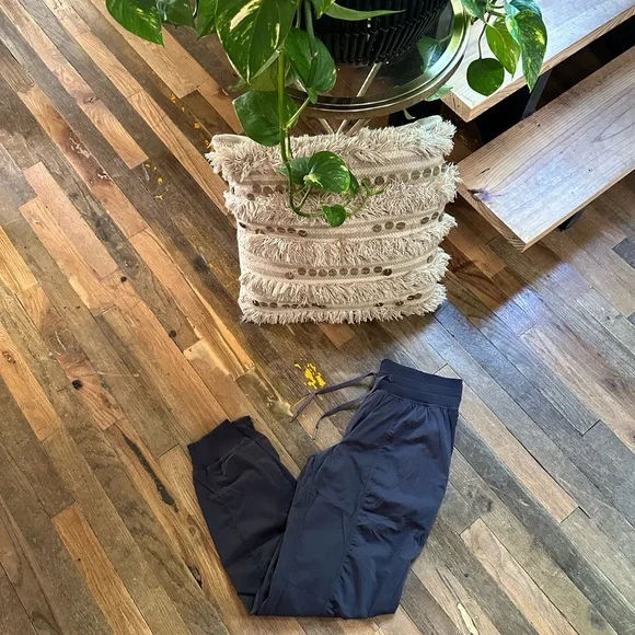 Lululemon Dance Studio Joggers - 8 - Picture 1 of 8